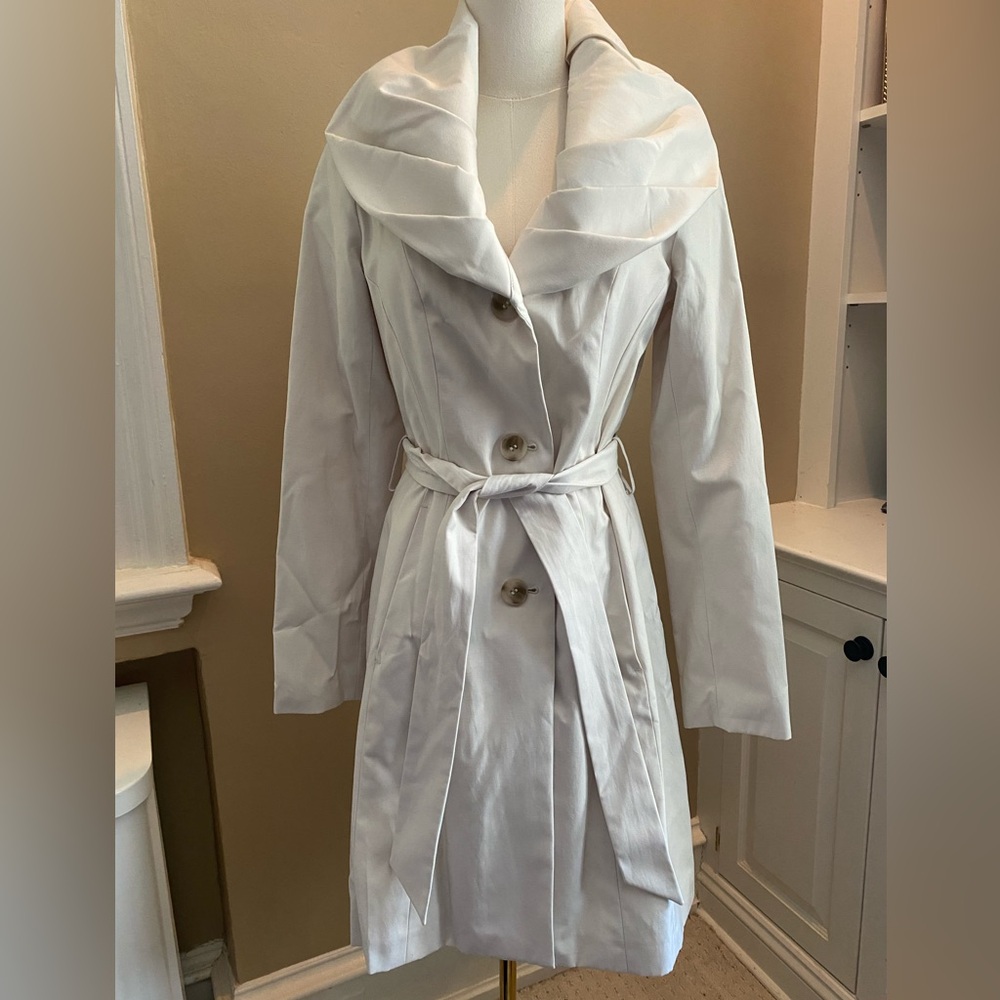 T Tahari Callie Vanilla Cream Women's Trench Coat - Picture 4 of 10